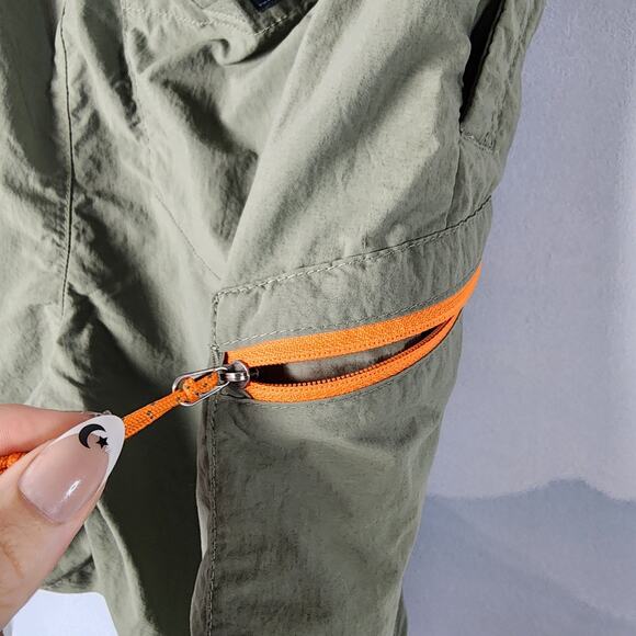 Columbia Sandy River Omni-Shade Cargo Shorts | Women's Small (8t) - Picture 10 of 13